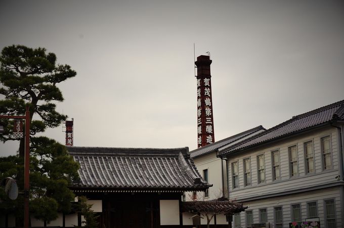 赤レンガの煙突と白壁の酒蔵が立ち並ぶ町「広島県西条」