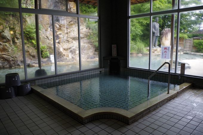 「久美浜温泉 湯元館」は京都で貴重な源泉かけ流しの宿