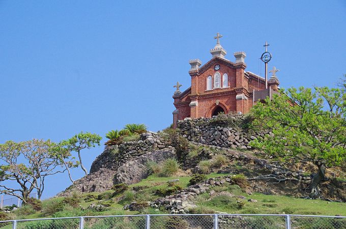 長崎・五島 野崎島の旧野首教会へ、潜伏キリシタンらが去った世界遺産の島