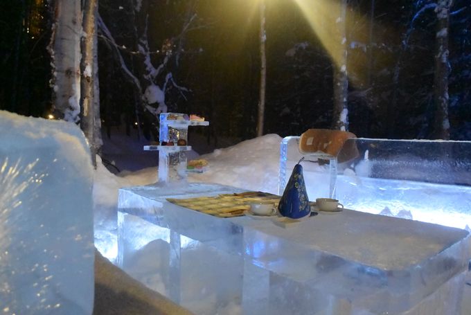 星野リゾート　トマム「氷のティーパーティー」リアルファンタジーなキラキラ空間にときめき！