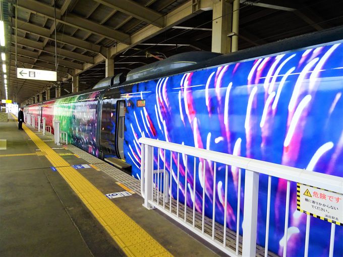 世界最速美術館！新潟「現美新幹線」は最強のインスタ映え列車