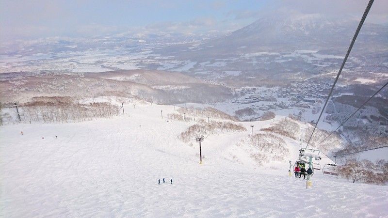 北海道「ニセコ グラン・ヒラフ」の粉雪＆広大ゲレンデに世界が夢中！