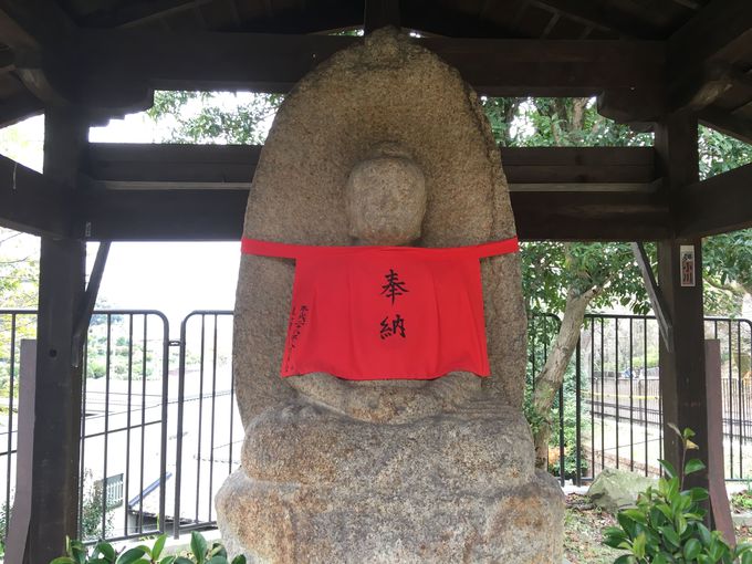 義経伝説ここにあり！東海道を見守る京都・蹴上の「大日如来石仏」