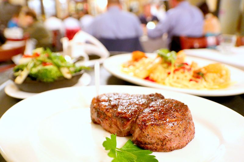 熟成肉もドルチェも堪らない！シカゴ「ハリーケリーズ・イタリアン・ステーキハウス」